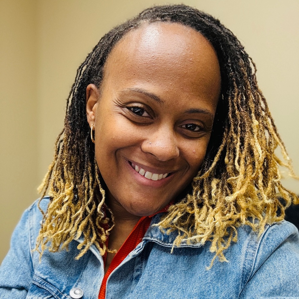 Meet your Posher, Robbriannia